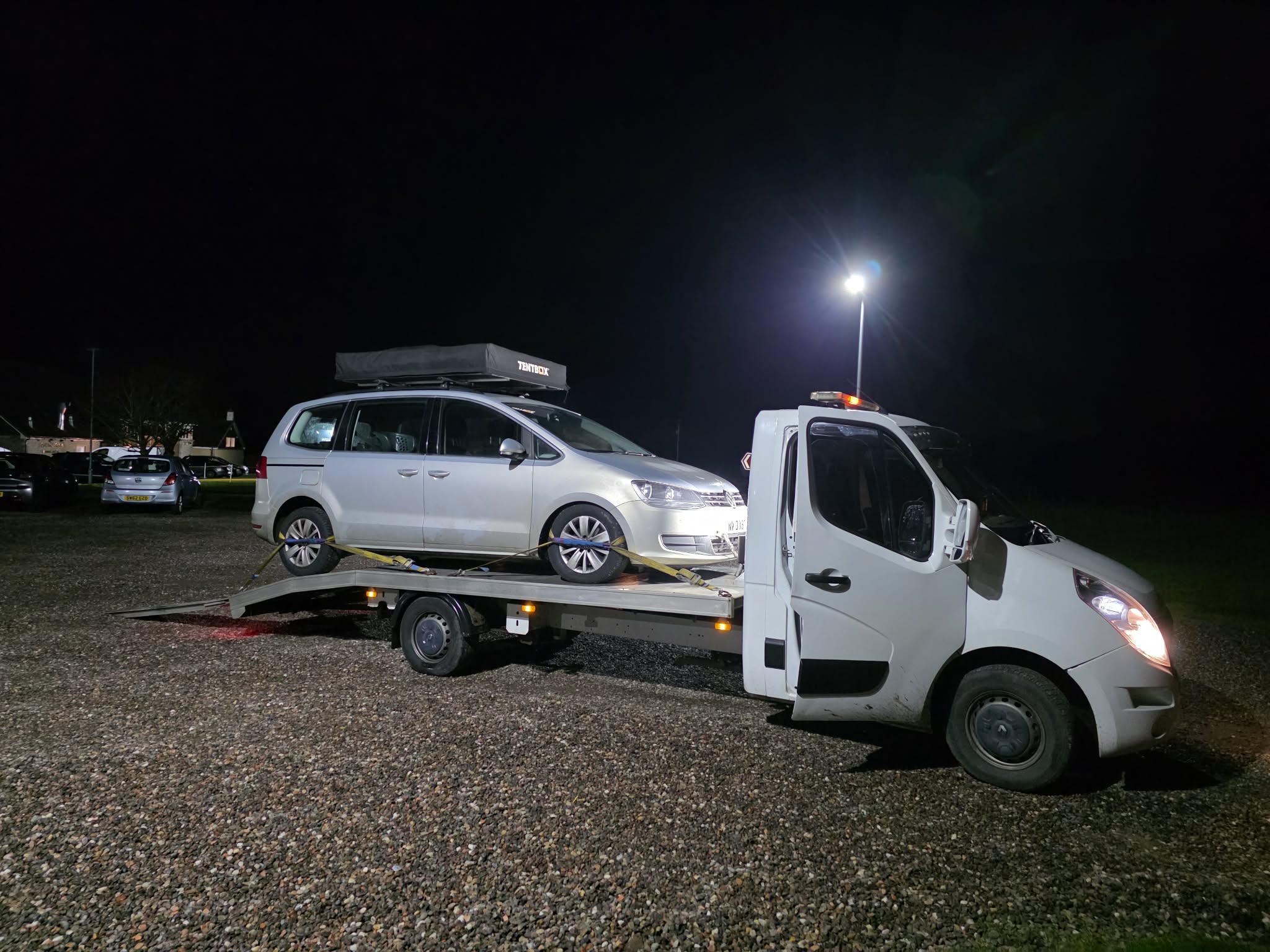 GTT Recovery collecting a vehicle at night near Alloa